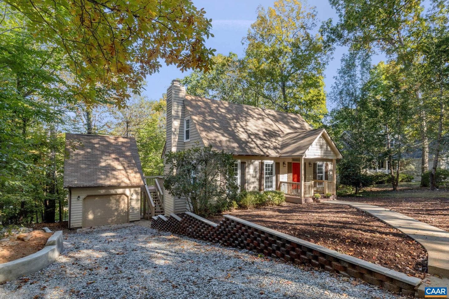 13 Chatham Ln photo 3
