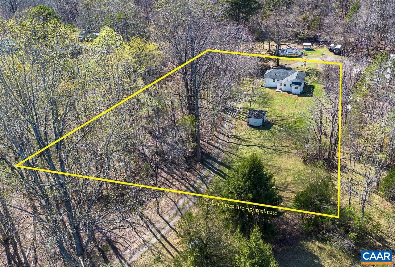 7540 Damon Rd photo 4