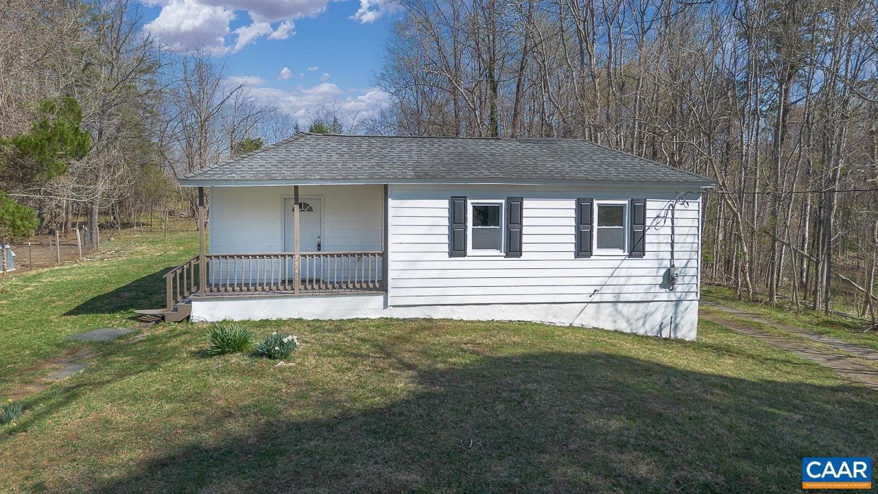 7540 Damon Rd photo 6