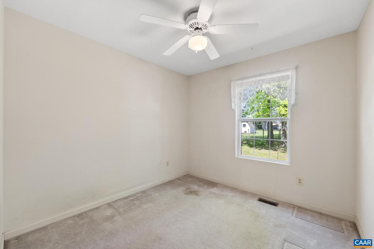 134 William Rd photo 16