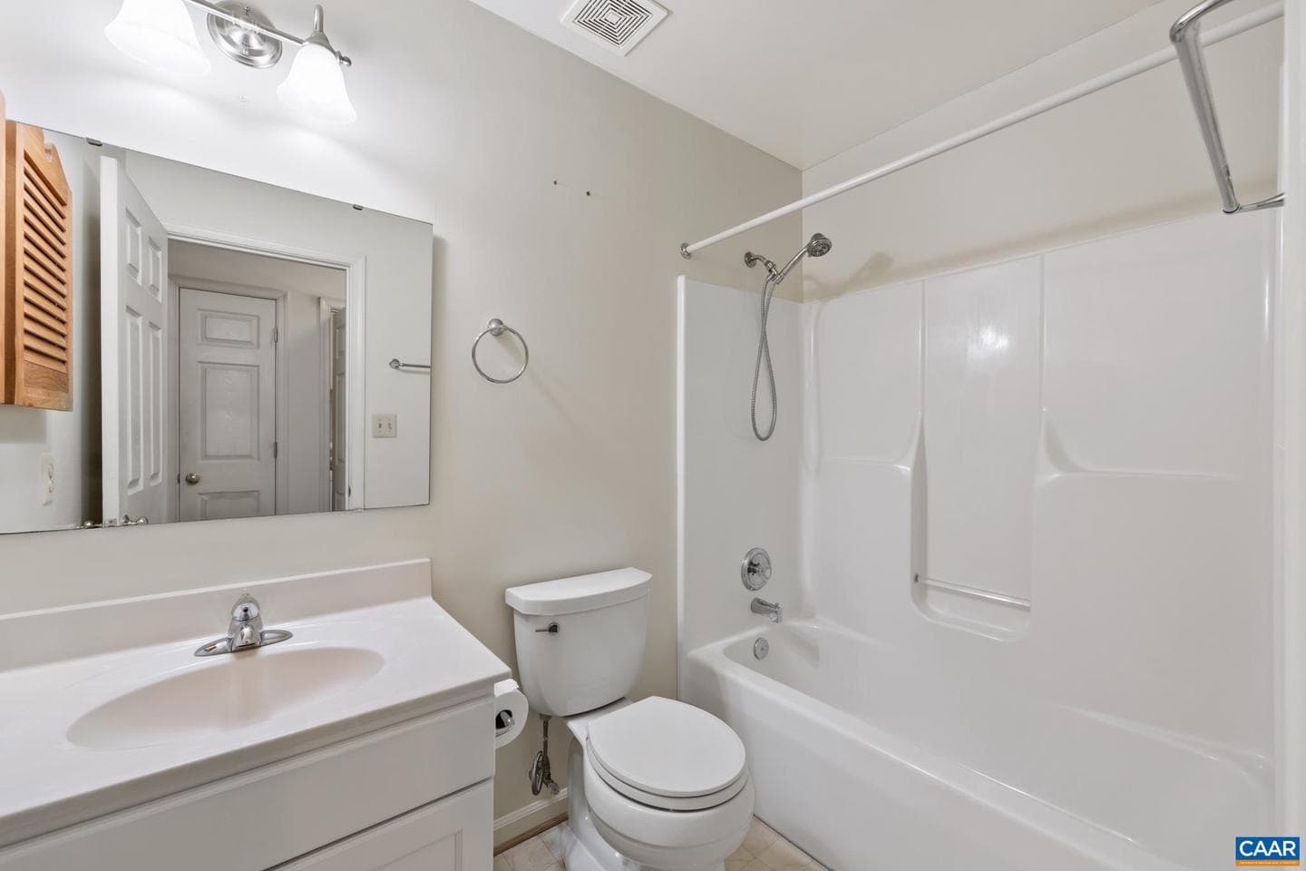 134 William Rd photo 17