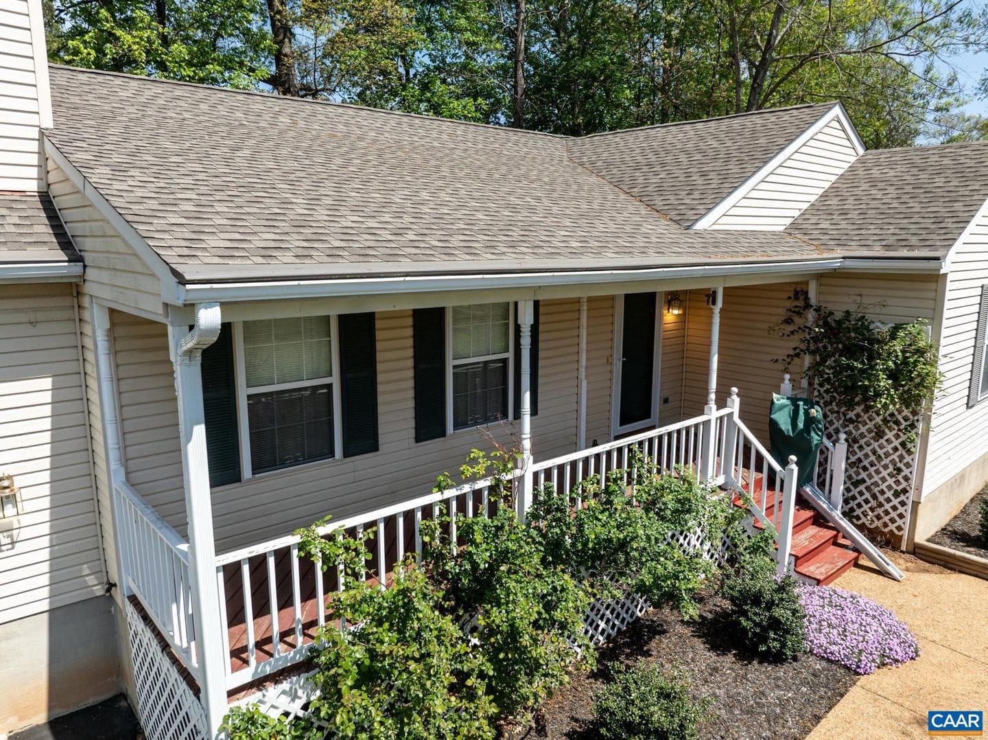 134 William Rd photo 3