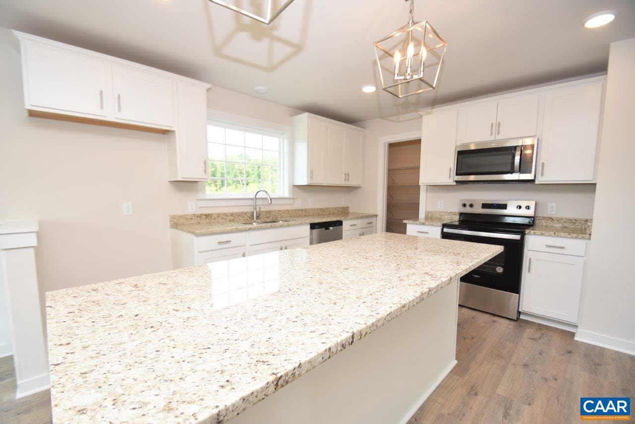 427 Amick Rd #aw3 photo 7