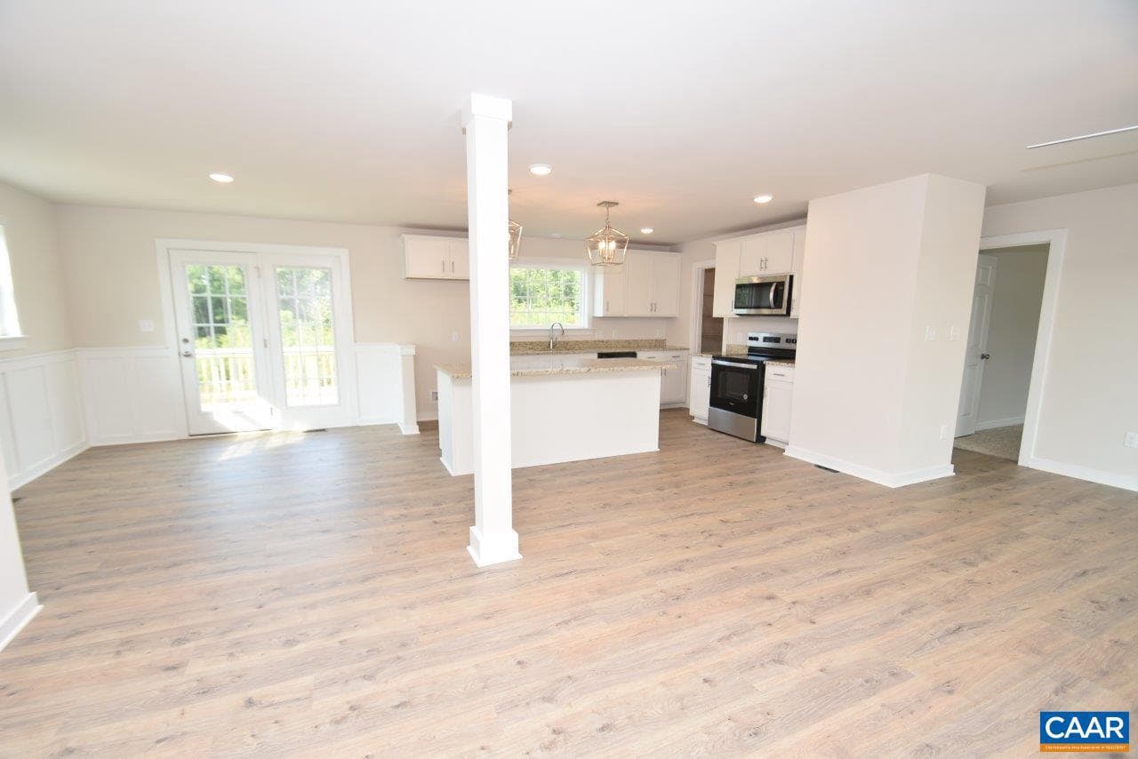 427 Amick Rd #aw3 photo 8