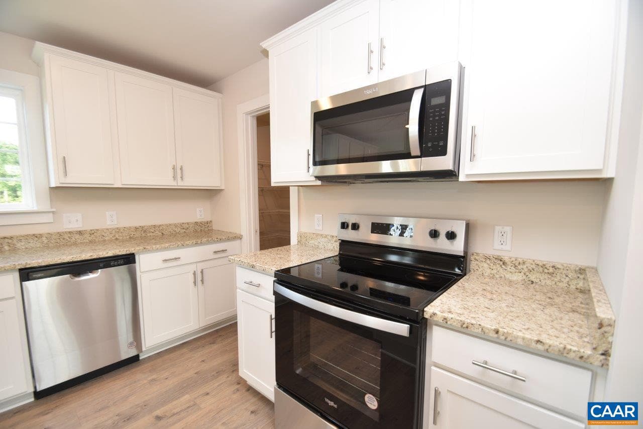 427 Amick Rd #aw3 photo 9