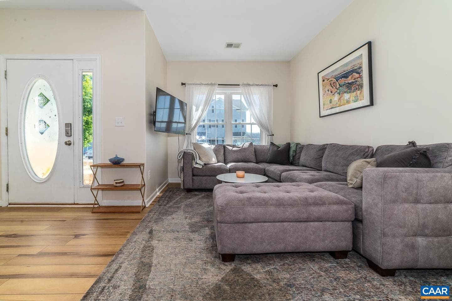 9 Bristol Ct photo 3