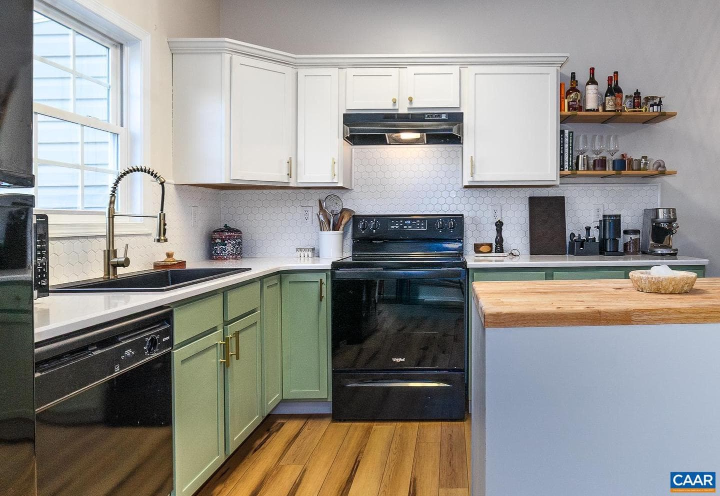9 Bristol Ct photo 6
