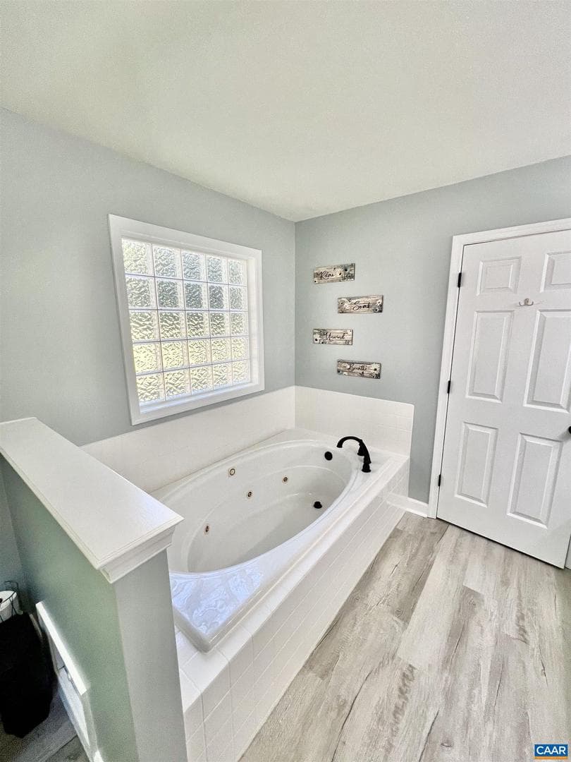 1004 Carodon Dr photo 34