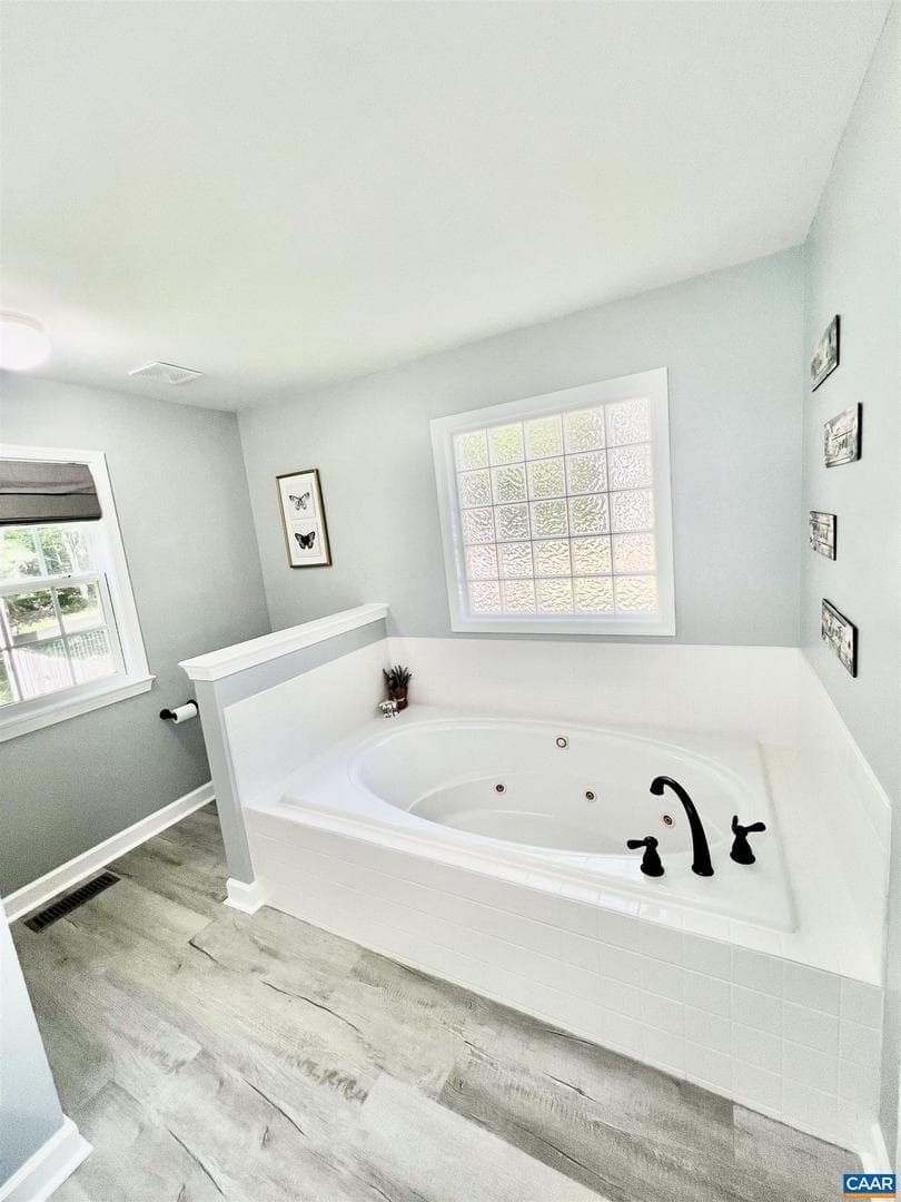 1004 Carodon Dr photo 36