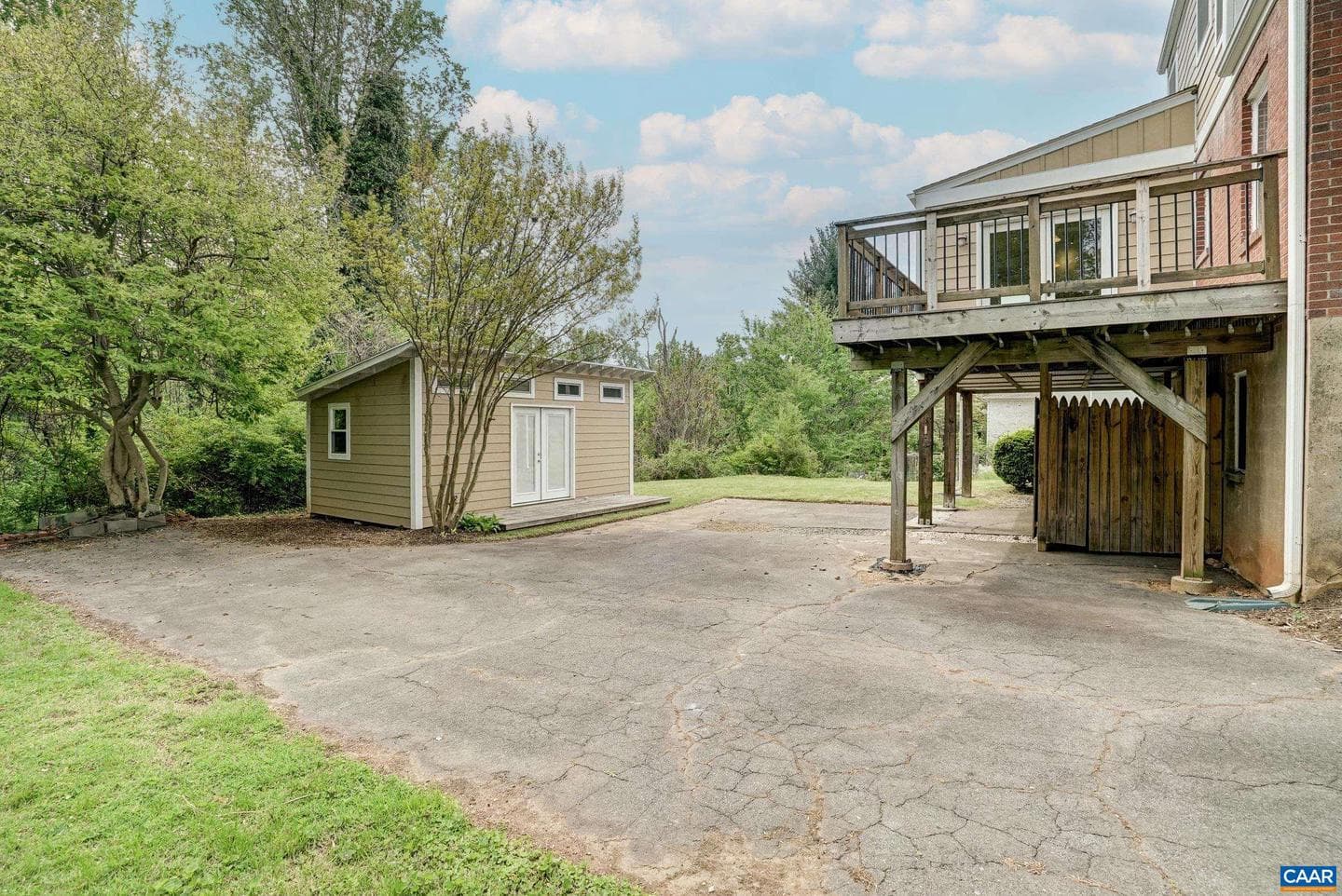807 Hillcrest Rd photo 42