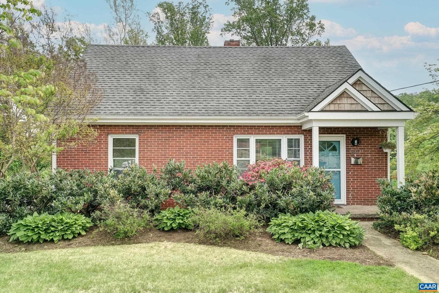 807 Hillcrest Rd photo 47