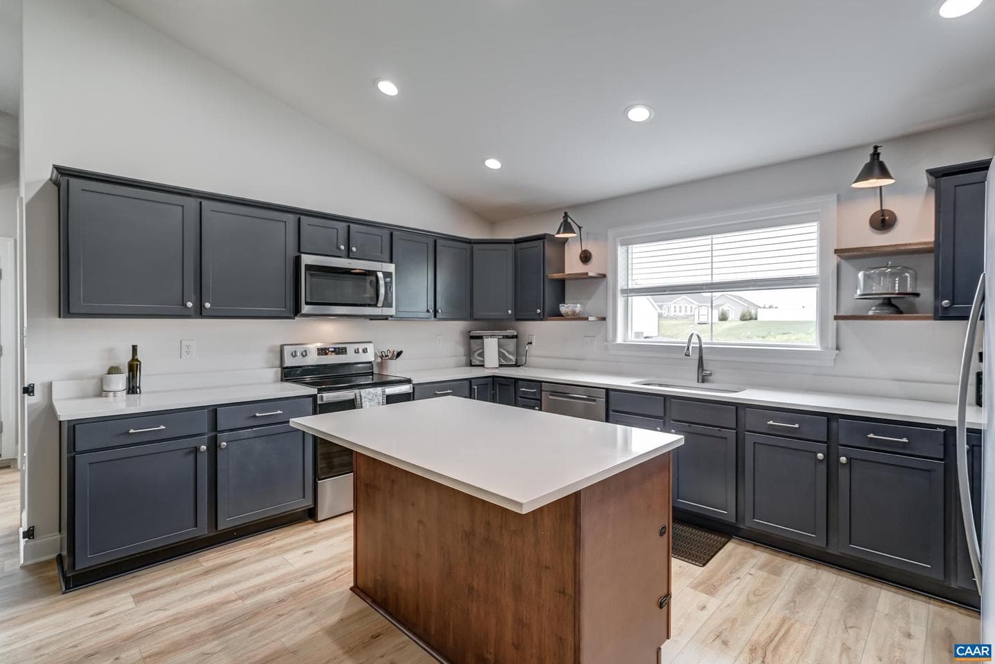 147 Langley Dr photo 13