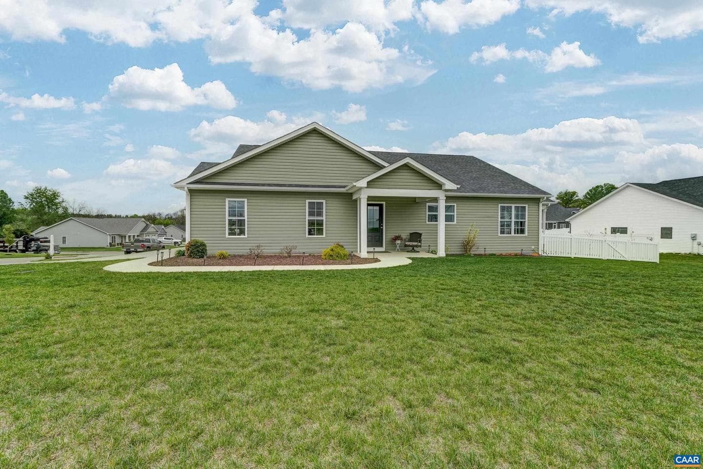 147 Langley Dr photo 37
