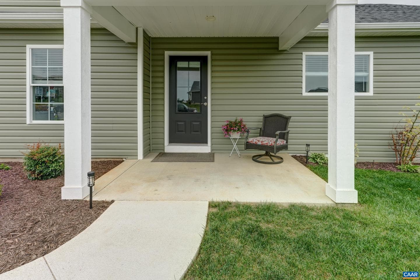 147 Langley Dr photo 7