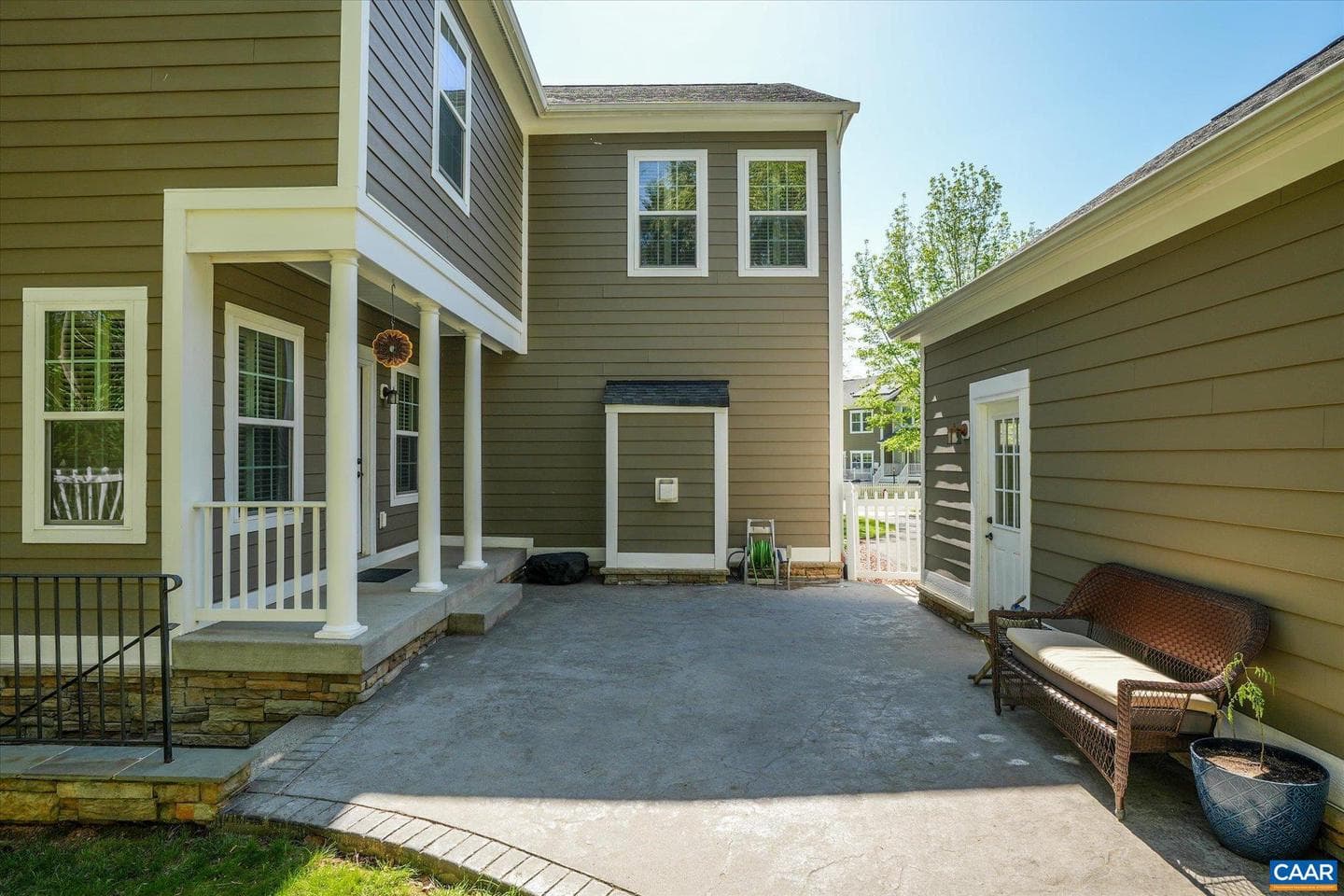 1664 Wickham Way photo 39