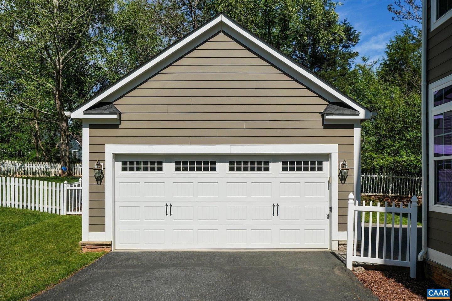1664 Wickham Way photo 42