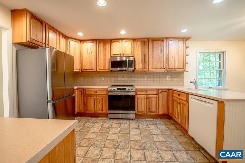 18220 Gregory Dr photo 17