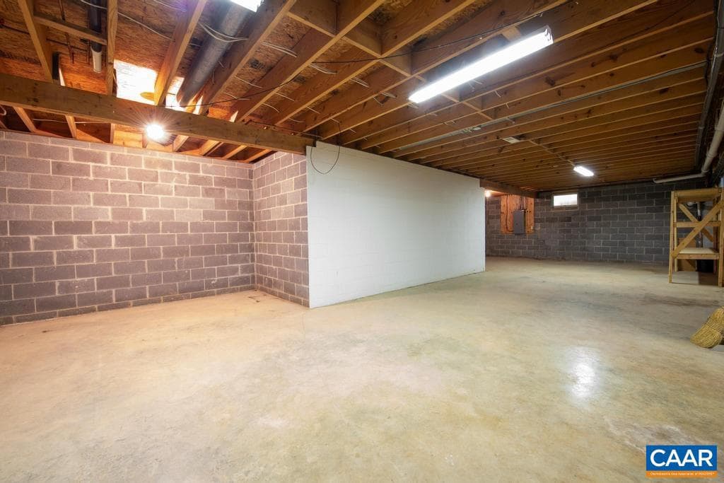 18220 Gregory Dr photo 31