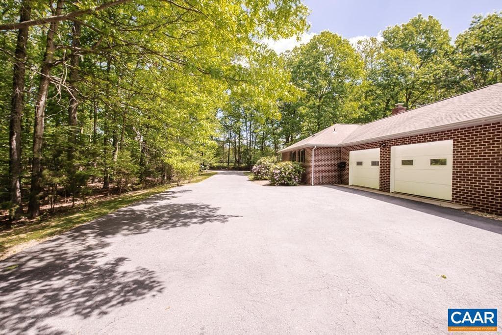 18220 Gregory Dr photo 37