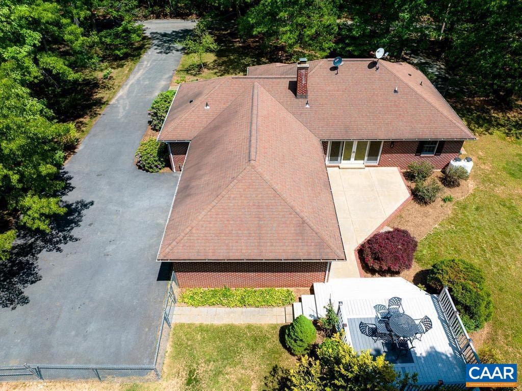 18220 Gregory Dr photo 40