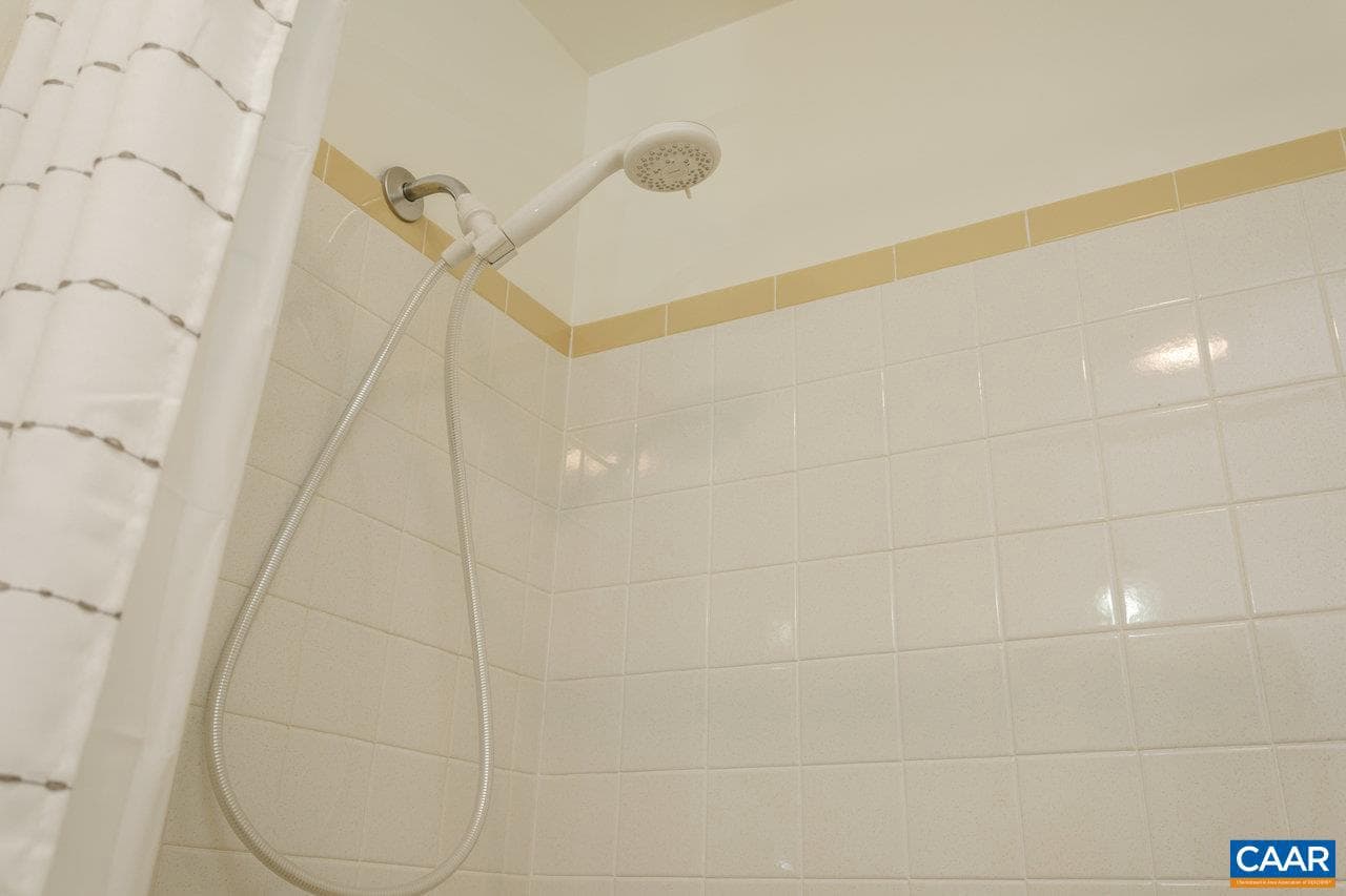 1104 N Coalter St photo 31