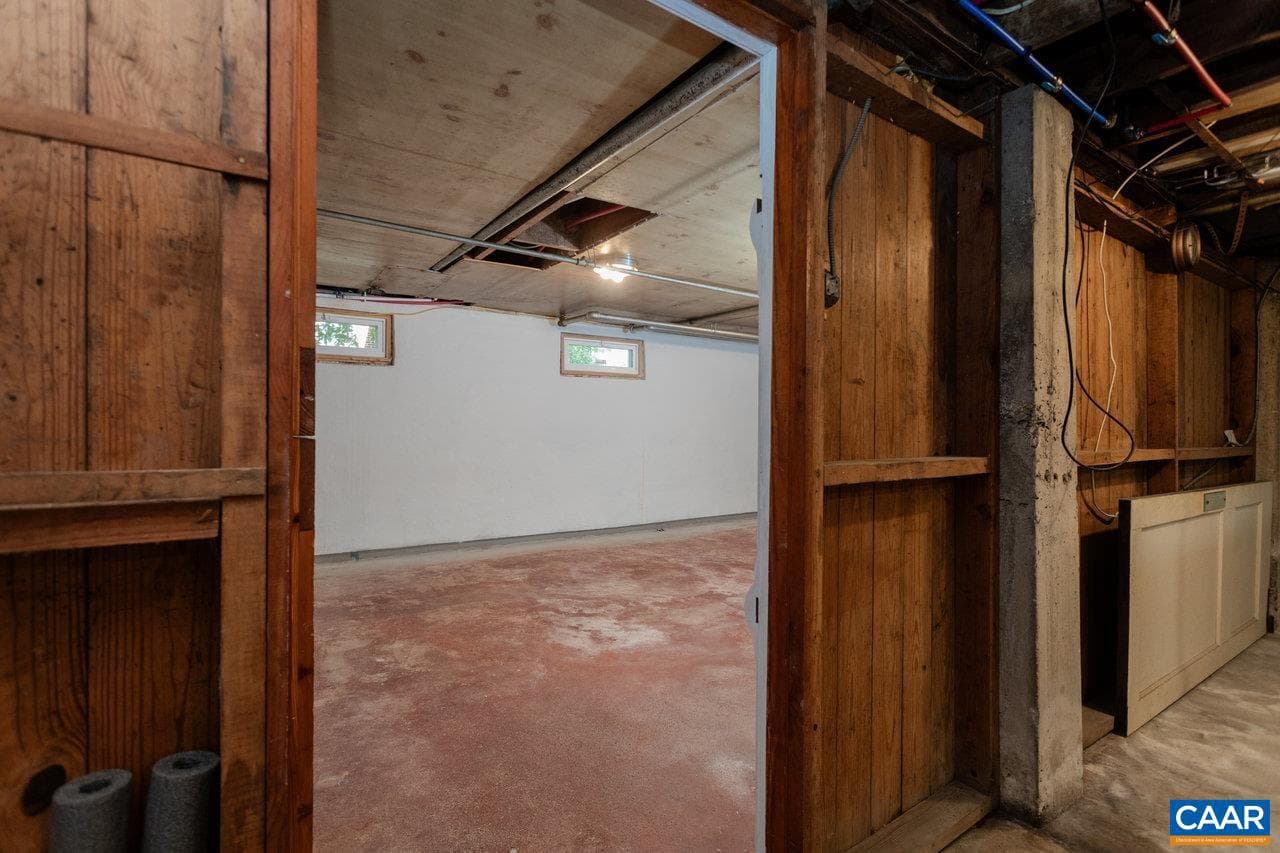 1104 N Coalter St photo 51