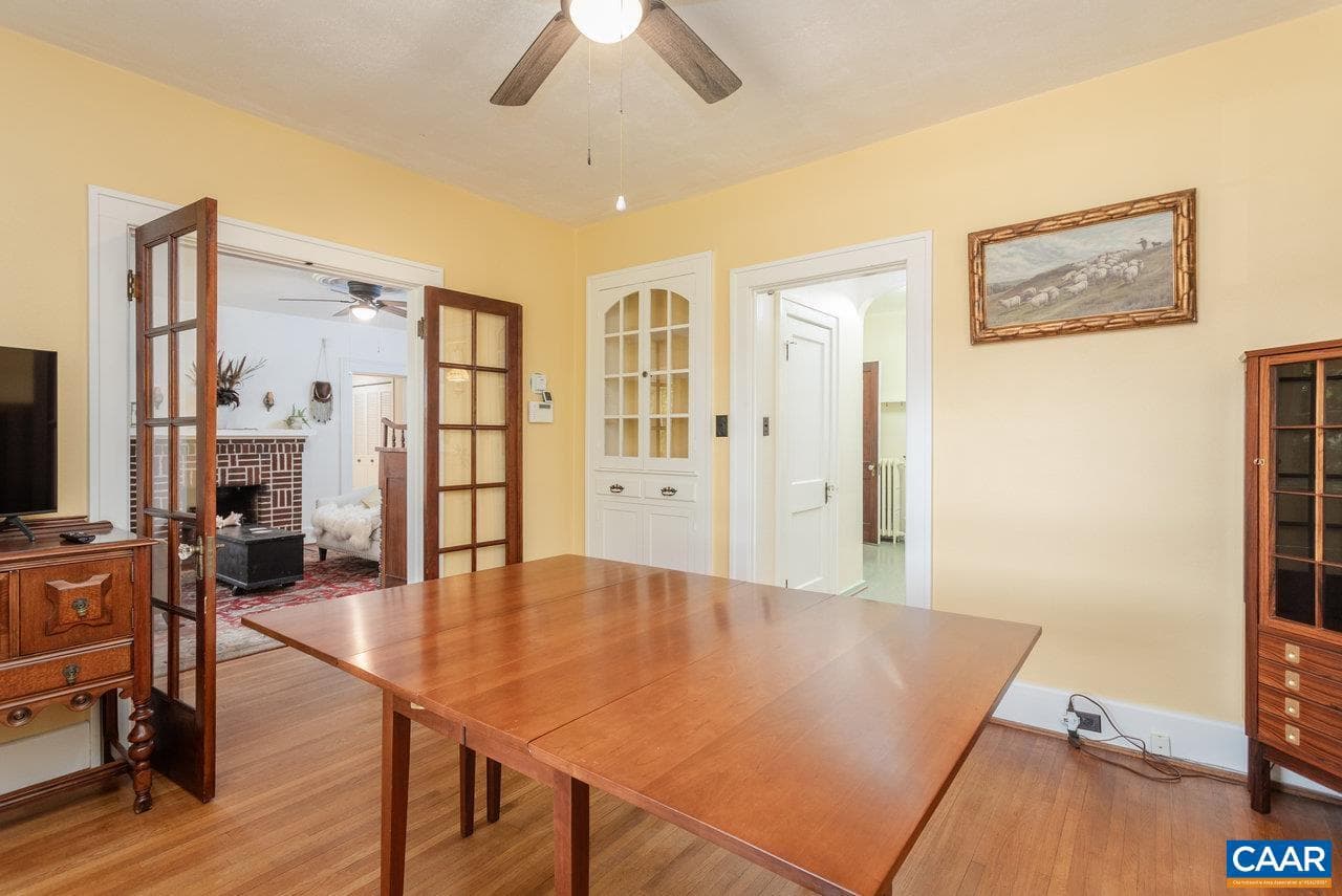 1104 N Coalter St photo 8