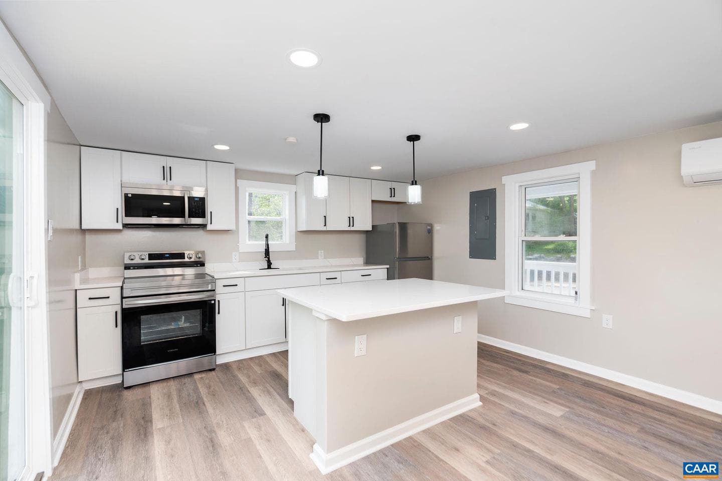33 Bagby St photo 14