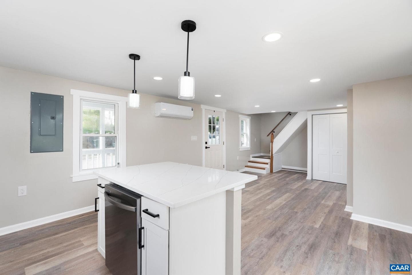 33 Bagby St photo 15