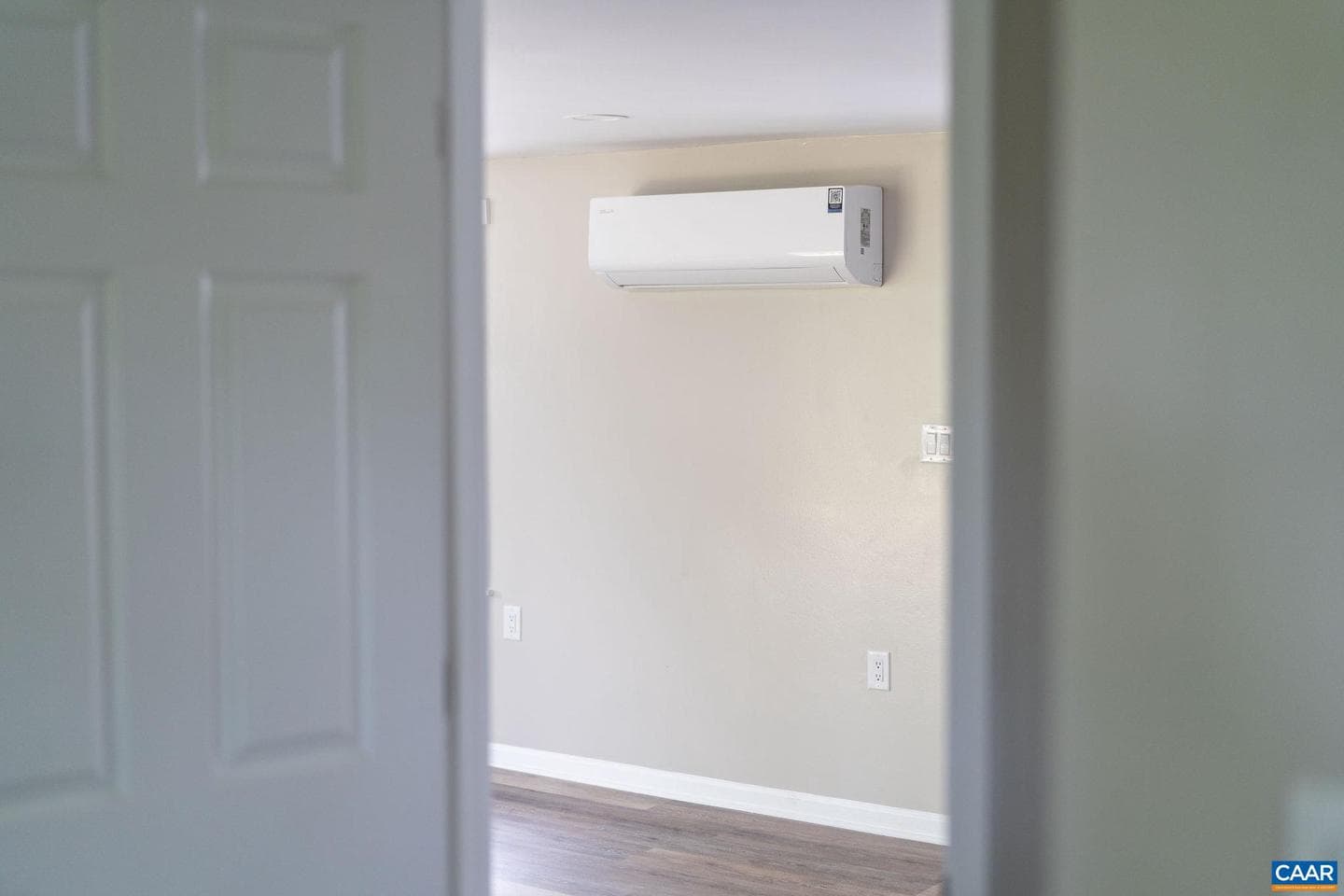 33 Bagby St photo 18