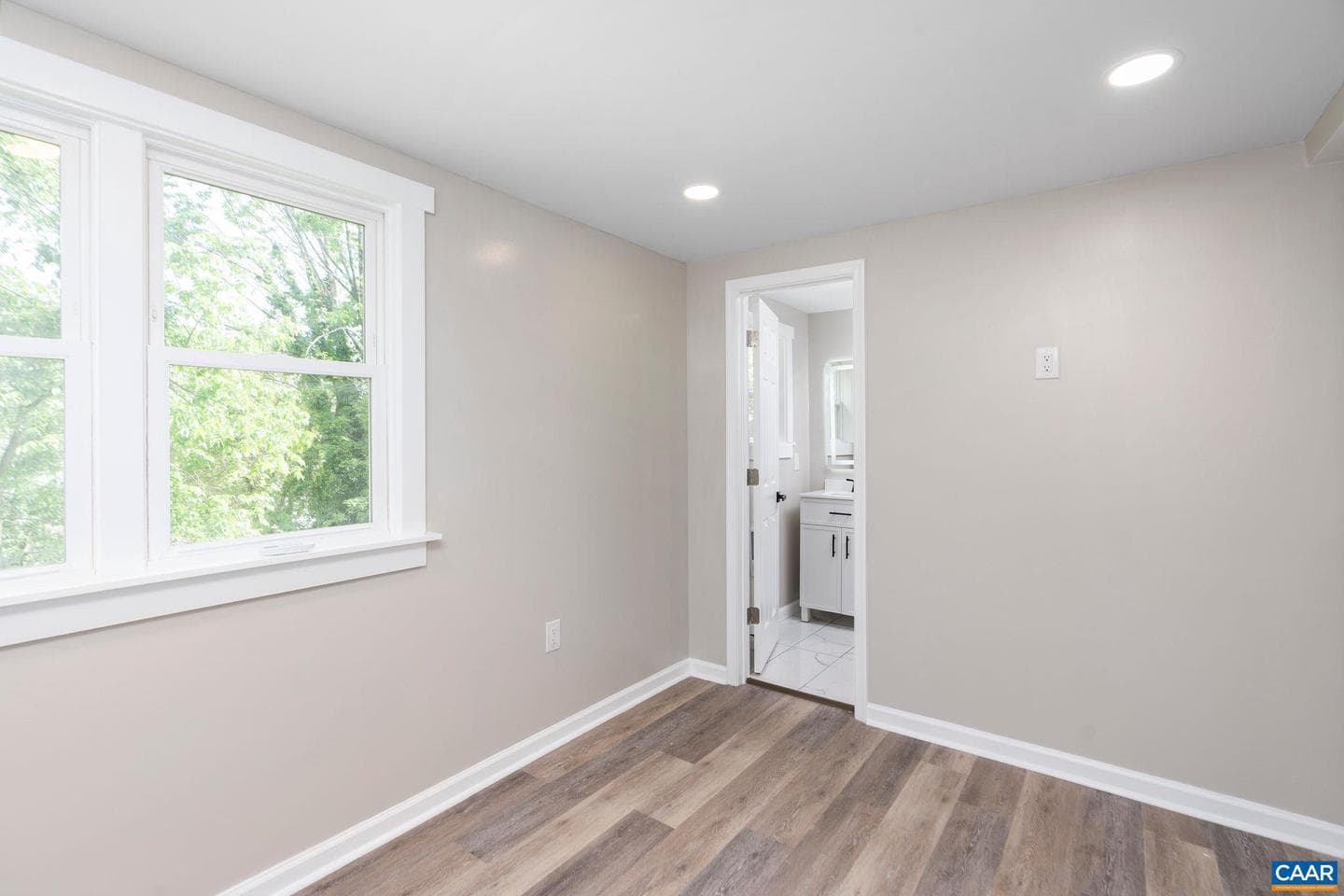 33 Bagby St photo 20
