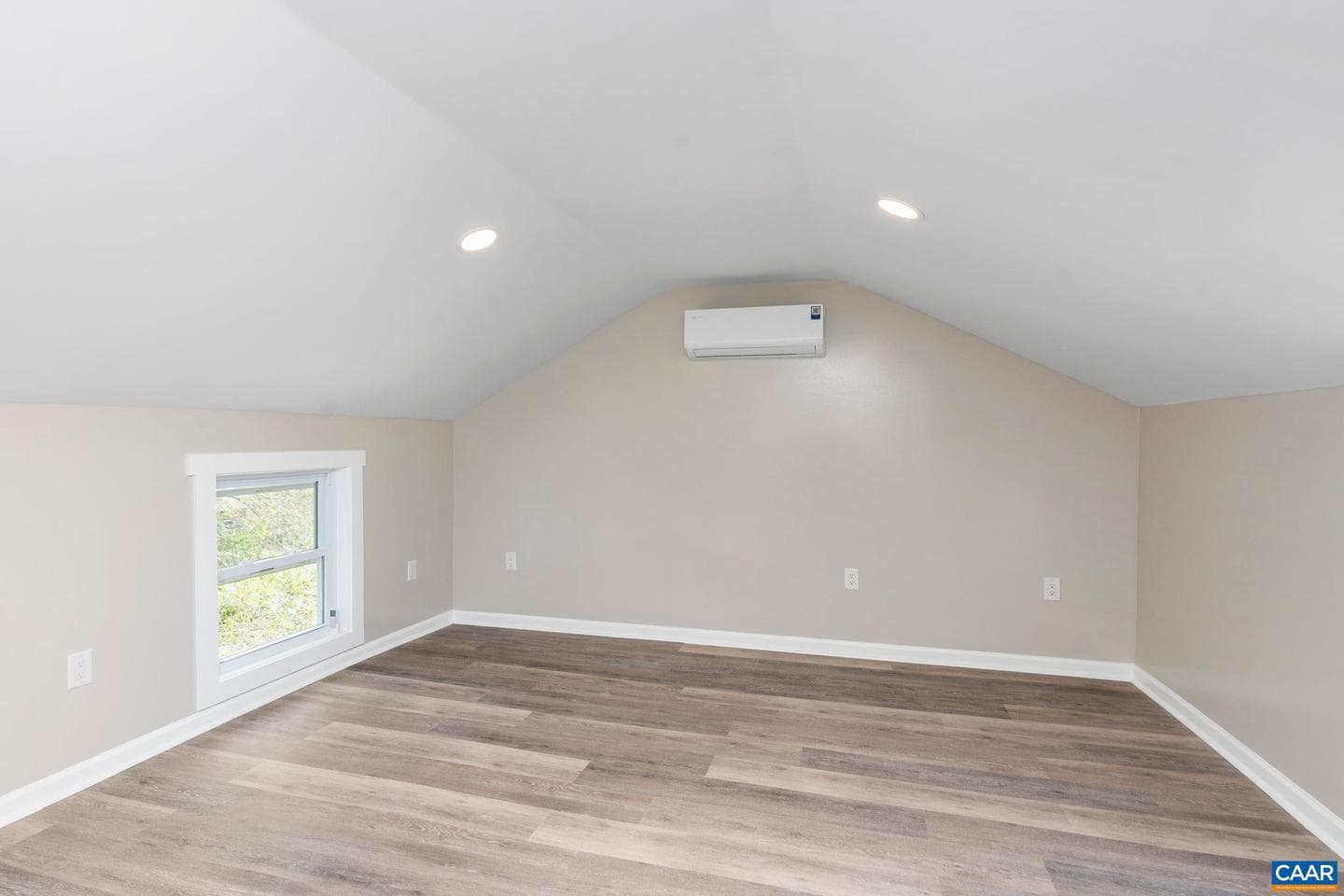 33 Bagby St photo 28