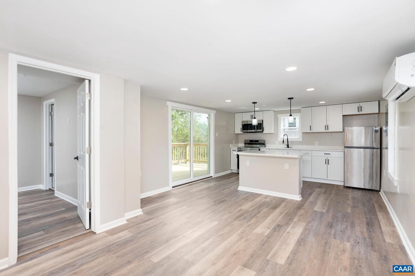 33 Bagby St photo 8