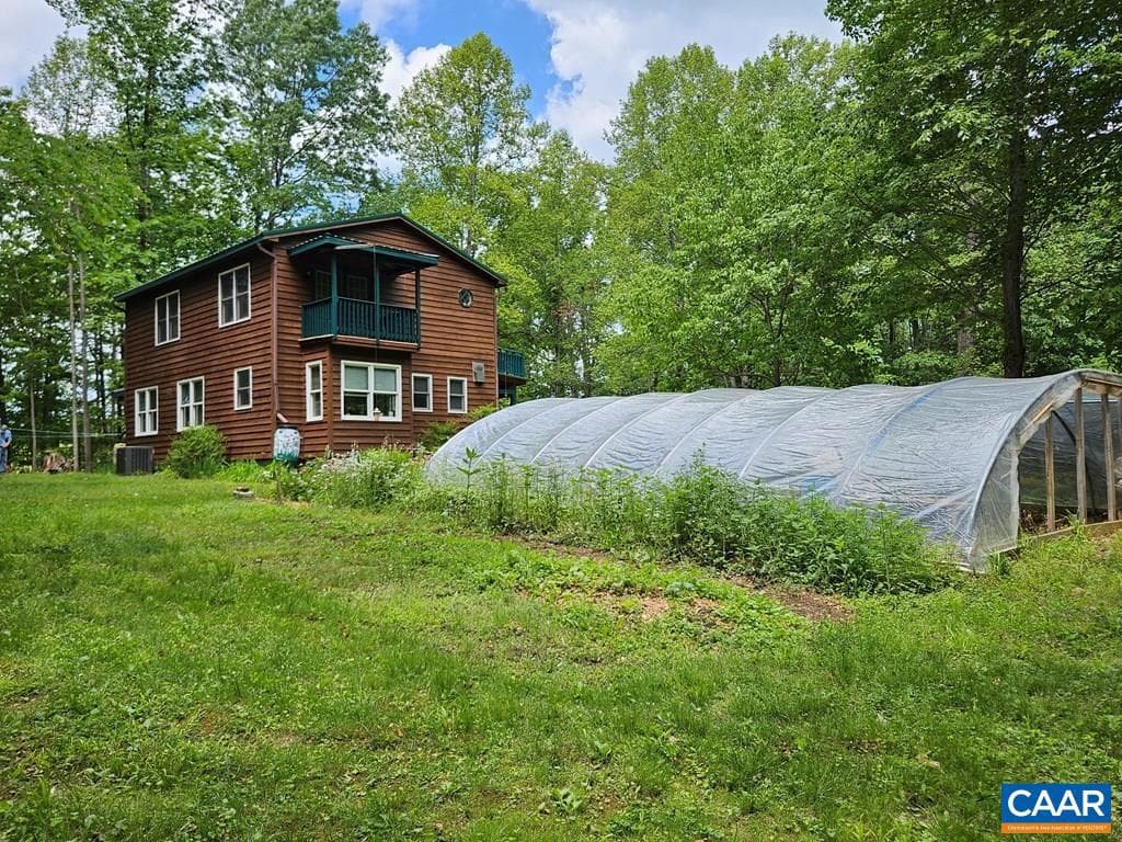 419 Camden St photo 3