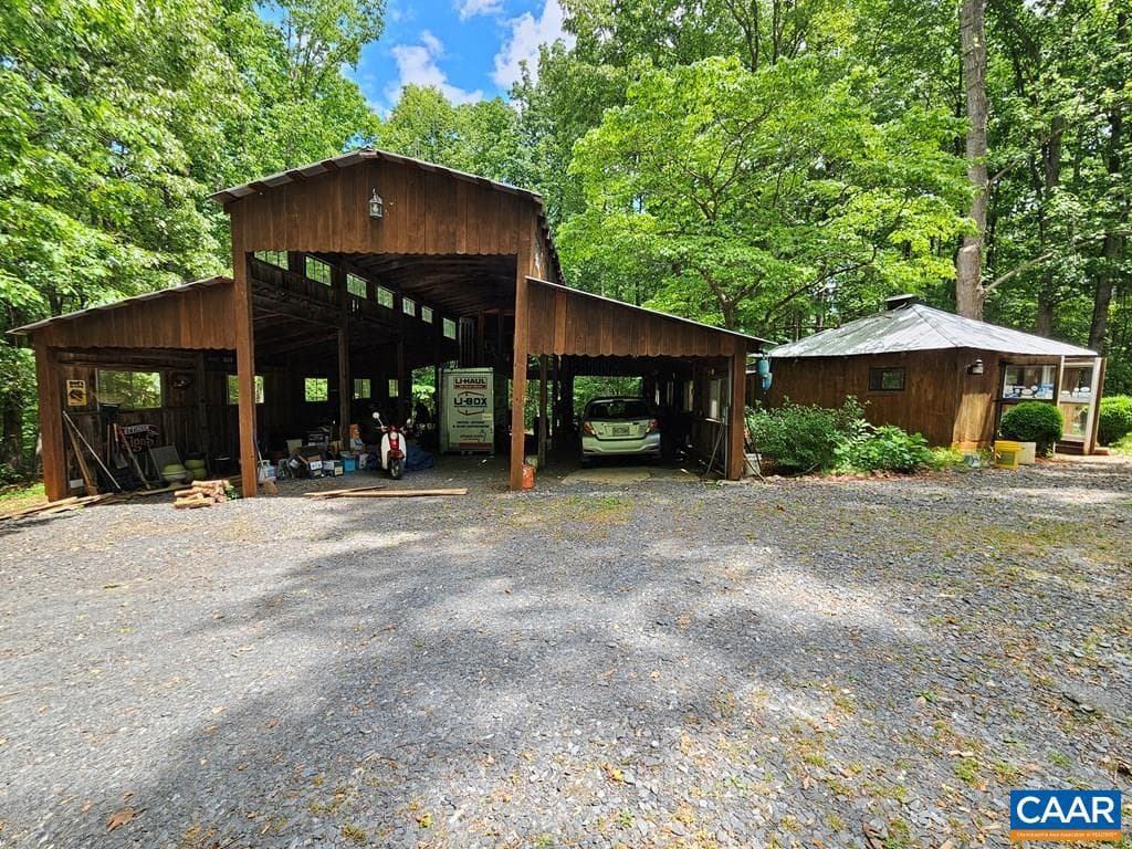 419 Camden St photo 36