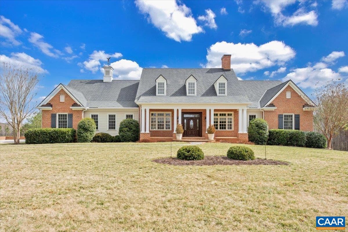 1660 Lees Mill Ln photo 1