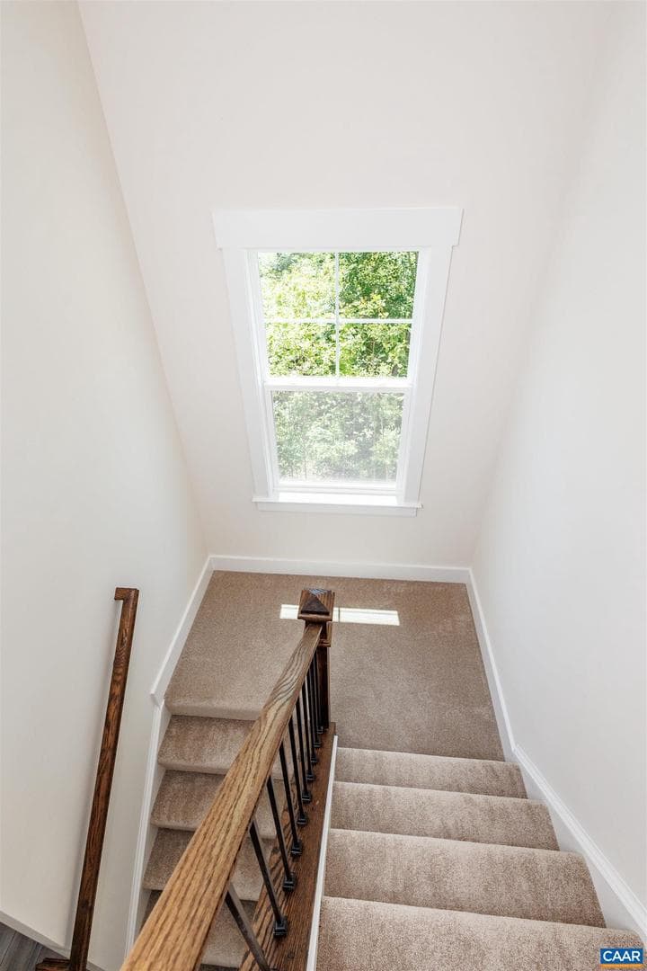 135 Fairview Dr photo 10