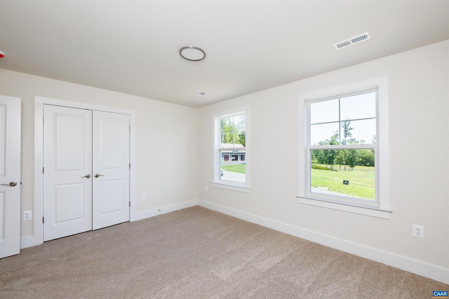 135 Fairview Dr photo 19