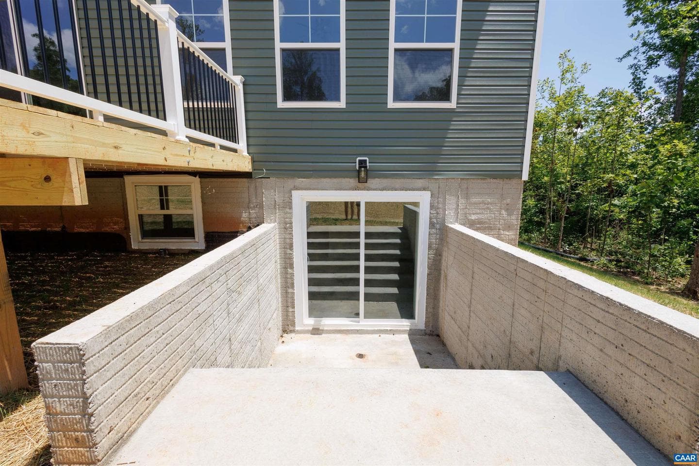 135 Fairview Dr photo 23