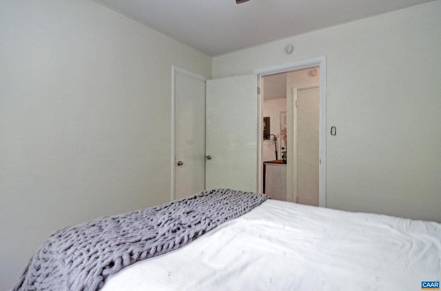 1026 Oakmont Cir photo 14