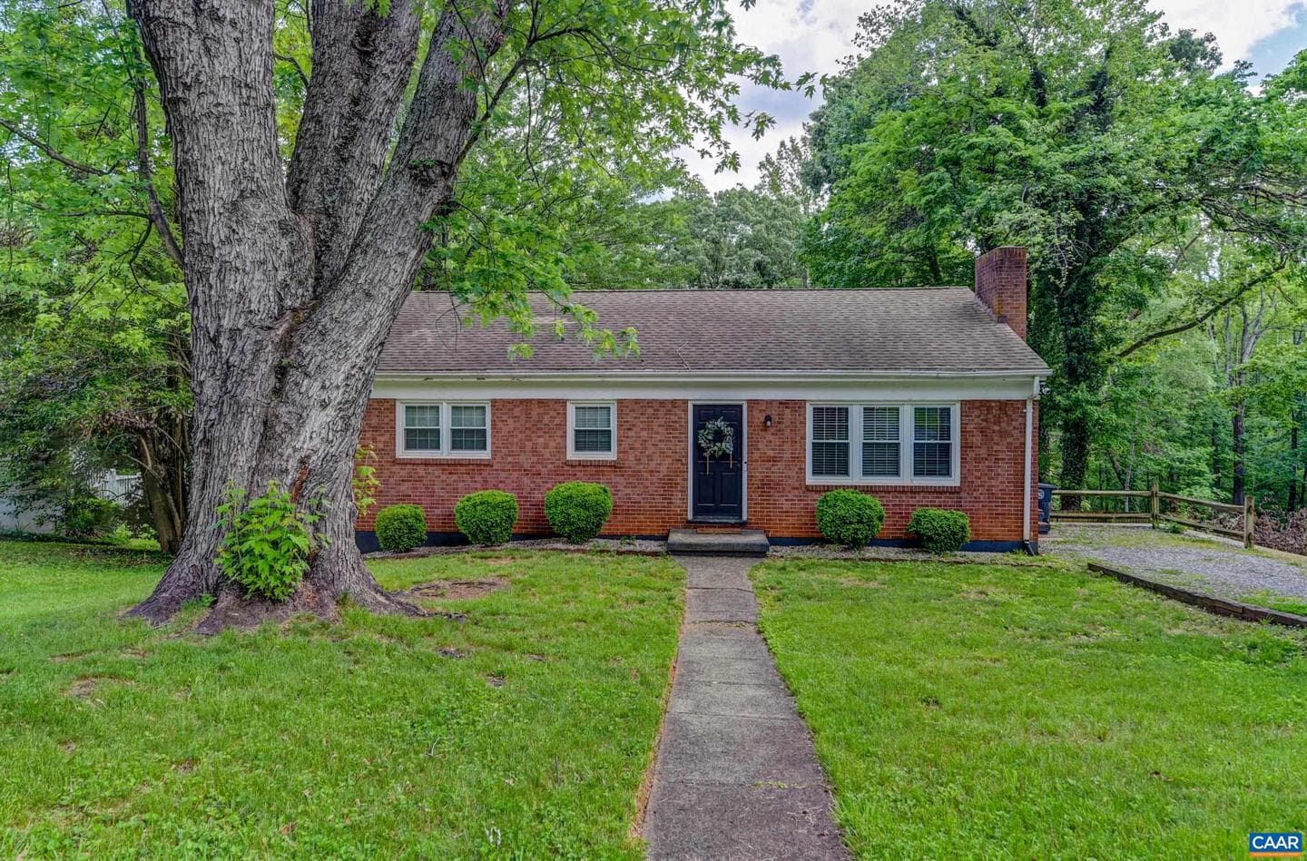 1026 Oakmont Cir photo 35