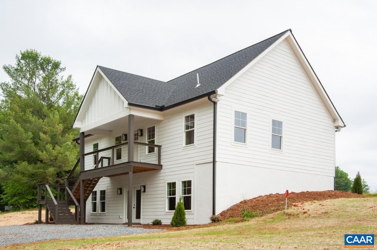 205 League Ln