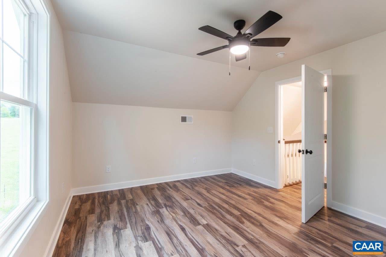 205 League Ln photo 29