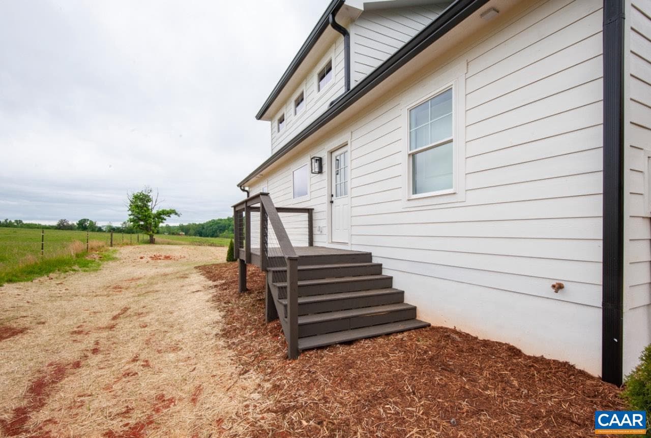 205 League Ln photo 38