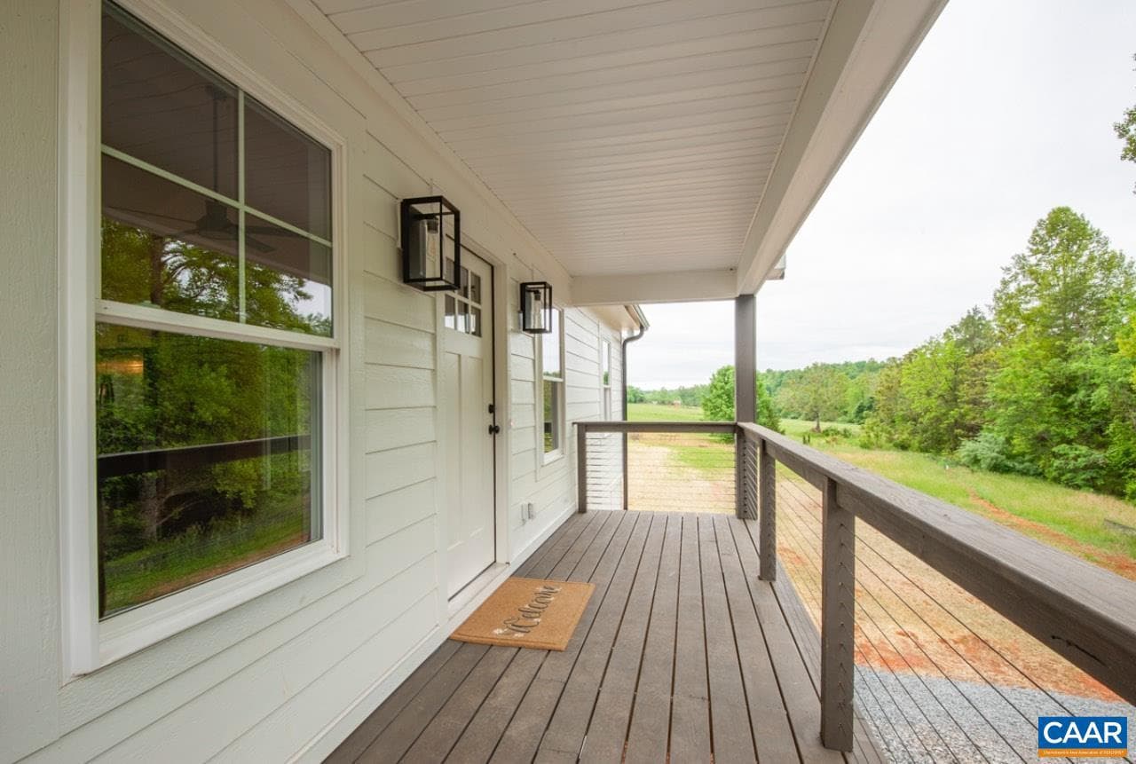 205 League Ln photo 7