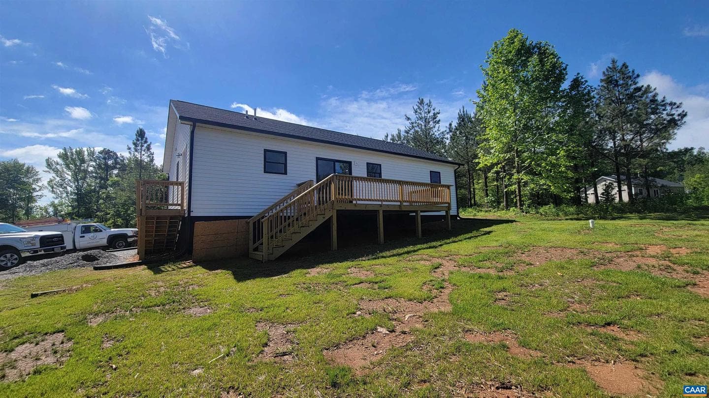 1217 Cedar Hill Rd photo 4