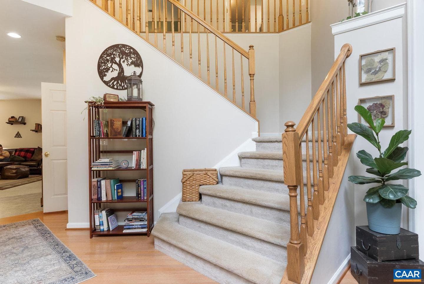 172 Carter Ln photo 5