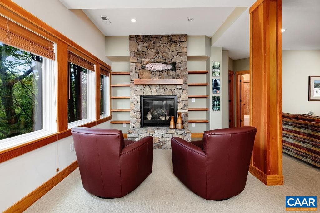 201 Pinnacle Dr photo 35