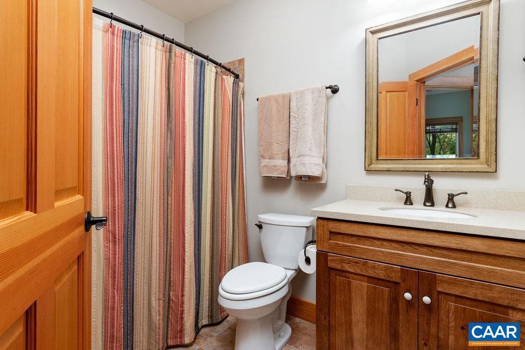 201 Pinnacle Dr photo 43