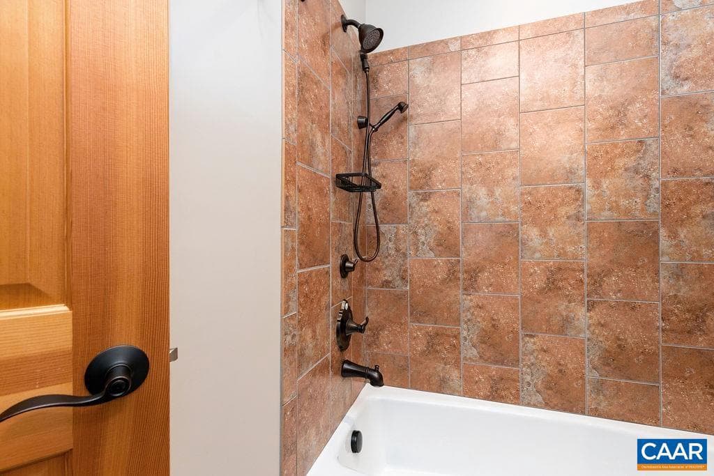 201 Pinnacle Dr photo 44
